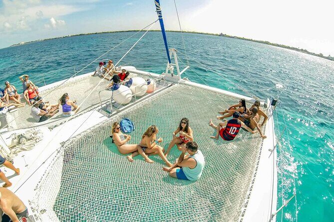 Full Experience Isla Mujeres: Food aboard + Premium drinks + Snorkel + Free time - Food and premium drinks onboard: what’s included and what to expect