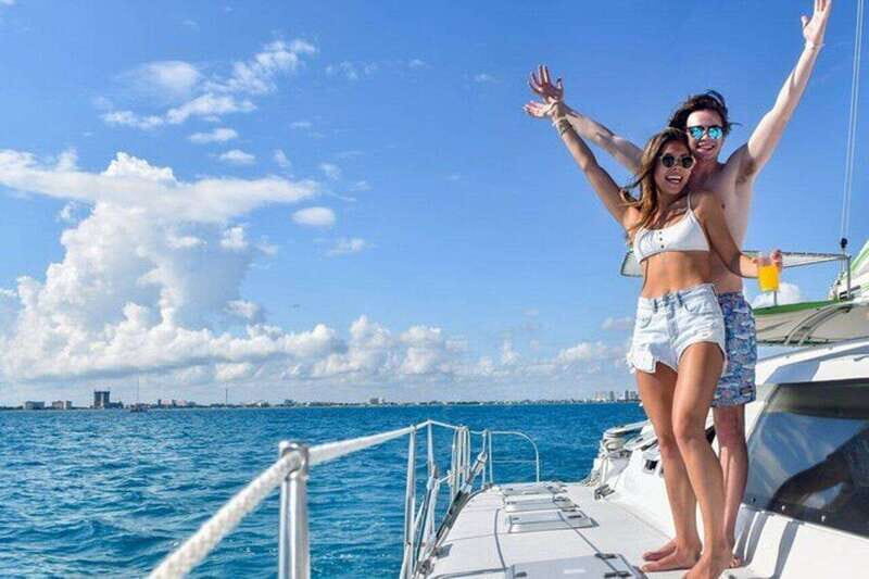 Isla Mujeres Plus Experience Catamaran Tour + Snorkel+Lunch - Snorkeling at El Meco Reef: The 30-Minute Window