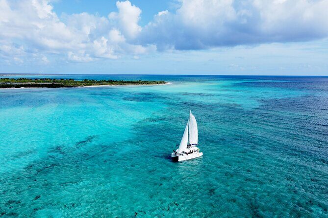 Lagoon 39ft Private Catamaran 5hr - El Cielo Full Experience - Snorkeling Gear, Paddleboard, and Floating Mat: More Water Time Per Minute