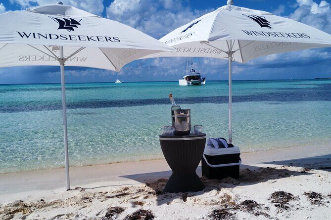 Lagoon 39ft Private Catamaran 5hr - El Cielo Full Experience - Lunch, Snacks, and the Top-Shelf Bar: The Best Part You Don’t Plan
