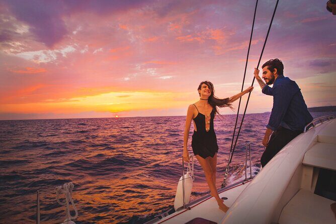 Luxury Sunset Cruise from Riviera Maya - Puerto Aventuras sets the mood before you even leave