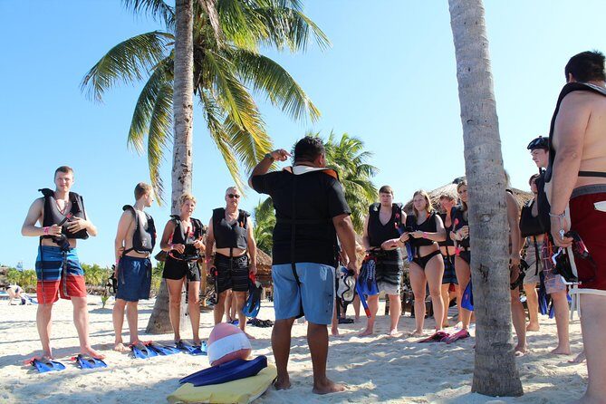 Official Chankanaab Beach Park Day pass with Snorkel - Gear up with a guide: what guided snorkeling means for you