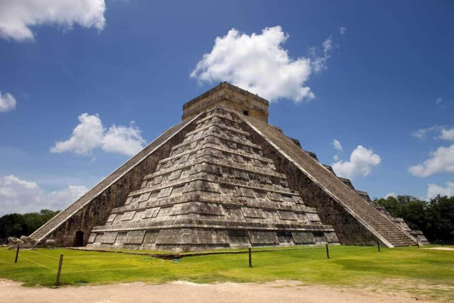 Playa del Carmen: Chichen Itza Early Tour with Expert Guide - Who this sunrise Chichén Itzá tour is best for
