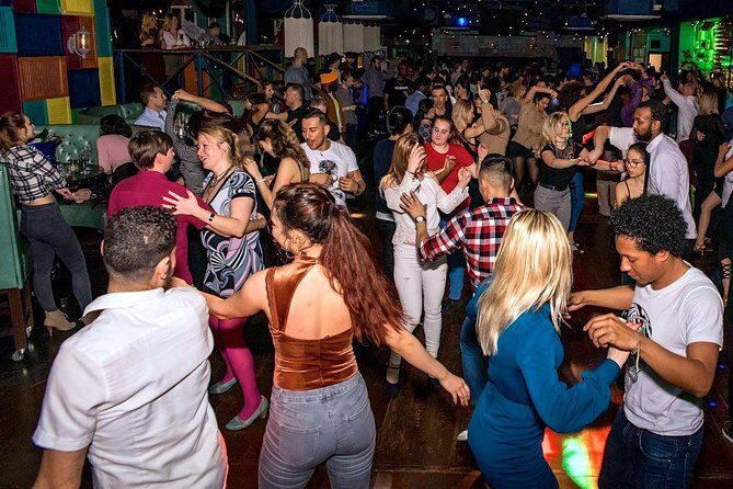 Playa Del Carmen Salsa Lovers Dance Experience - Meet at Cervecería Chapultepec: arrive ready to move