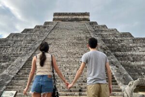 Private Chichen Itza, Cenote and Valladolid Tour with Lunch - Chichén Itzá and El Castillo: Seeing Kukulkan Without the Mess
