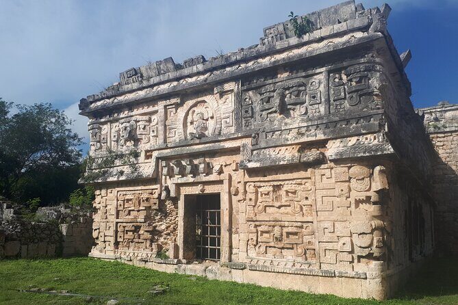 Private Chichen Itza, Cenote and Valladolid Tour with Lunch - Lunch With Drinks: Why the Mayan Family Meal Matters