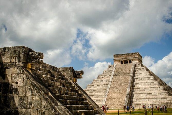 Private Chichen Itza Full-Day Tour from Cozumel - Kukulkan Pyramid and the main ruins: what to focus on