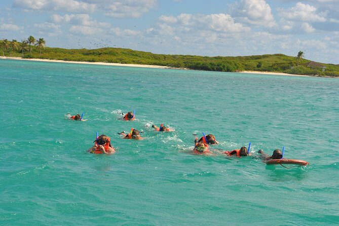 Private Escape: Isla Contoy & Isla Mujeres with Snorkeling - Price and value: why $800 can make sense