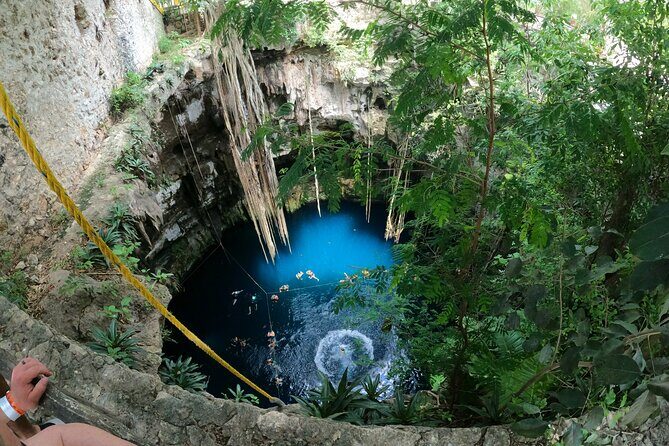 Private Full-Day Guided Chichen Itza Tour with Lunch - Lunch, snacks, and bottled water: why included food matters here