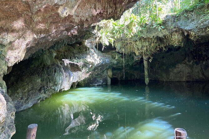Private Jeep to Jade Cavern, Punta Sur & ATV Tour: All-Inclusive - Jade Caverns (Cenote Chempita): what the jade water really feels like