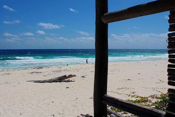 Private Jeep Tour in Cozumel - San Miguel de Cozumel for church views and shopping time (Stop 5)