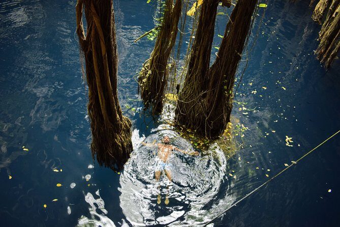 Private Tour - The best Cenotes in Yucatan - Suytun & Oxman - Suytun Cenote: the photo platform moment with room to enjoy it