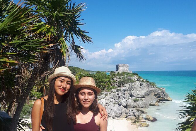 Private Tulum & Cenotes tour - Lunch and drinks: a real break, not a rushed stop