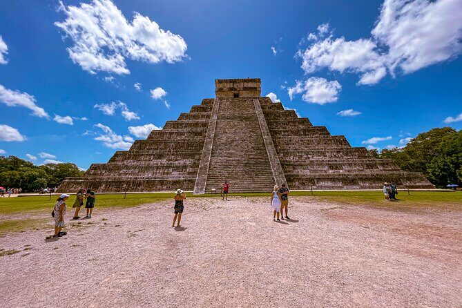 Private World Wonder Discovery Tour in Chichen Itza, Cenote and Valladolid - Cenote Xux Ha: the cool-down break you’ll be glad you planned