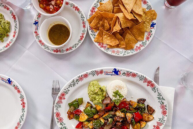 Private World Wonder Discovery Tour in Chichen Itza, Cenote and Valladolid - Valladolid stroll and lunch: food, color, and an easy cultural reset