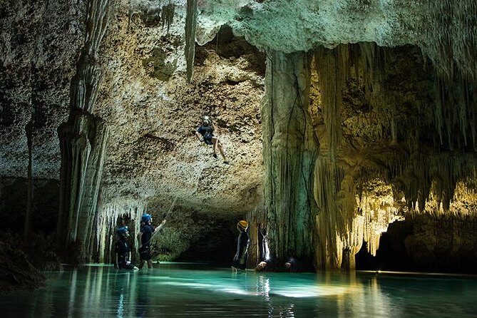 Rio Secreto Plus: Classic Tour, Bycicle, Rappel & Ziplines - Lunch buffet and refreshments: refuel, rinse, and reset