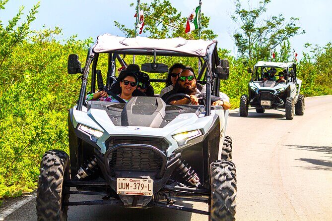 RZR Jungle Off Road to Jade Cavern & Chula’s Beach Club - Guide Quality and How the Day Feels in Real Time