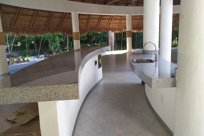 Salsa Classes Tulum and Bachata - Getting Ready: Wear Something You Can Move In