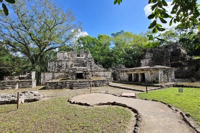 Sian Ka'an Biosphere Reserve Guided Tour - Zona Arqueologica de Muyil: jungle Mayan stones for about an hour