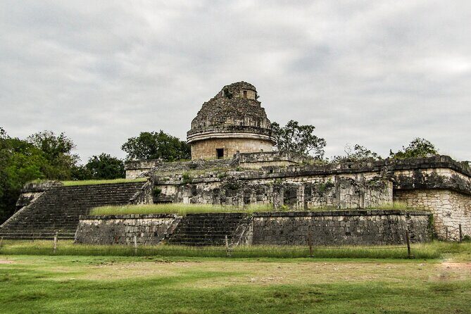 Skip the Line Chichen Itza Private Tour, Sacred Cenote & Lunch - Valladolid: colonial Mexico with time to slow down