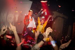 Social Pubcrawl Barcrawl Tulum - Getting There: Mercado Centauro Meet Point and Safer Night Ends