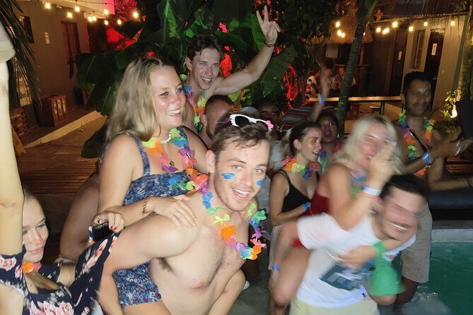 Social PubCrawl Playa del Carmen - Dick and Willys: daiquiris first, flipcup second
