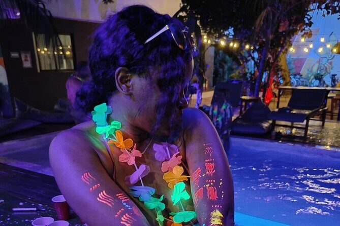 Social PubCrawl Playa del Carmen - Santino Playa: two stories, rooftop party lights, and one small shot rule