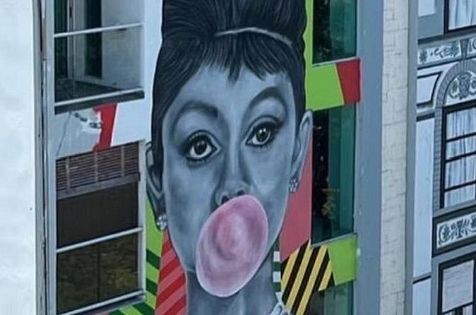 Street Art & Cemetery Cultural Tour - half day - Price and value: what $151 really buys you