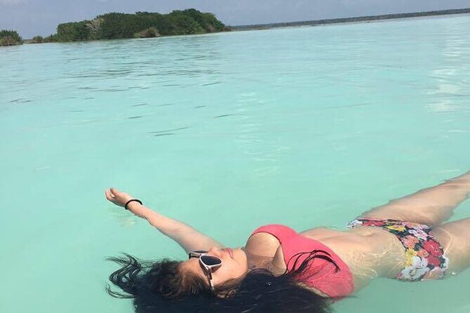 The 7 Colors Of Beauty Lagoon, Bacalar Experience from Tulum City - English guide and group rhythm: how to get the most out of it