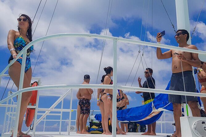 Tour to Cozumel by Catamaran with Snorkeling and Buffet Lunch - Palancar Reef: Coral, Color, and a 30-Minute Reality Check