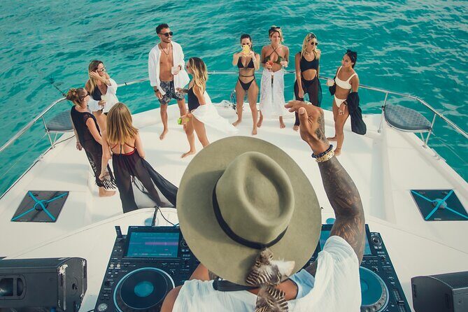 Tulum All Inclusive DJ Party – 51' Leopard PowerCat 4h - 4 Hours on a 51-Foot Leopard PowerCat With a DJ