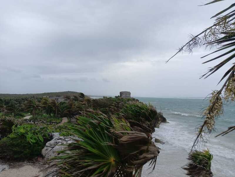 Tulum: Get a private guide to show you the Mayan Ruins - El Castillo and the Cliffside Views You’ll Want to Plan Around