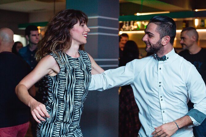 Tulum Salsa Lovers Dance Experience - Learning salsa and reggaeton without feeling lost