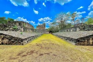 VIP Chichen Itza & Ek Balam Private Tour - Chichén Itzá early: photos, observatory walks, and real breathing room