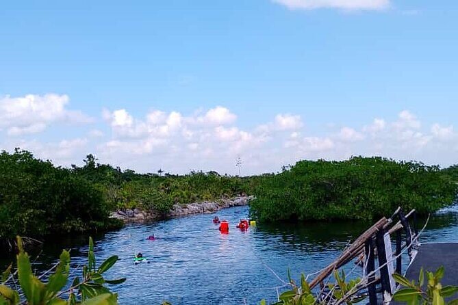 Yalku lagoon and turtles akumal sanctuary - Your gear, lockers, and water-to-dry transition